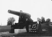 Webster family portrait with cannon, Newfane, Vt.